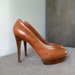 Dolce Vita Tan Platform Pump. Size 8.5.